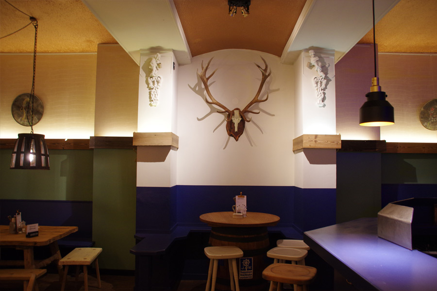 Detail Gastraum mit Gehweih